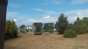 View from property - Kincardine Guest Cottage Motel (Kincardine)