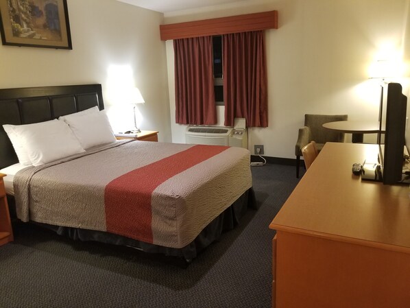 مكتب ومكواة/لوح كي وواي فاي مجانًا وملاءات أسرّة