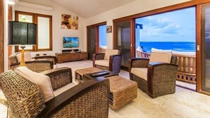 Premium-Villa, 3 Schlafzimmer, eigener Pool, Meerblick | Wohnzimmer