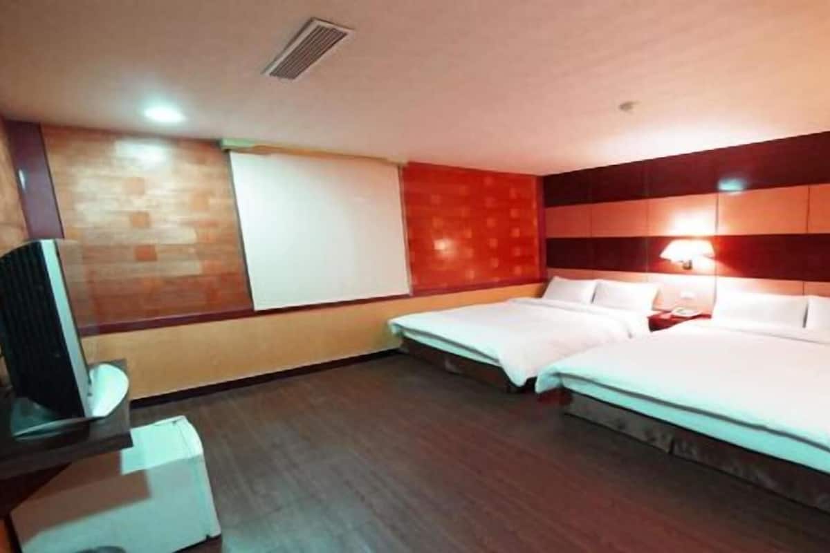 Desk, rollaway beds, free WiFi, bed sheets