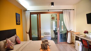 Familierom (Deluxe Family Room) | Safe på rommet, skrivebord og ekstrasenger (mot et tillegg)