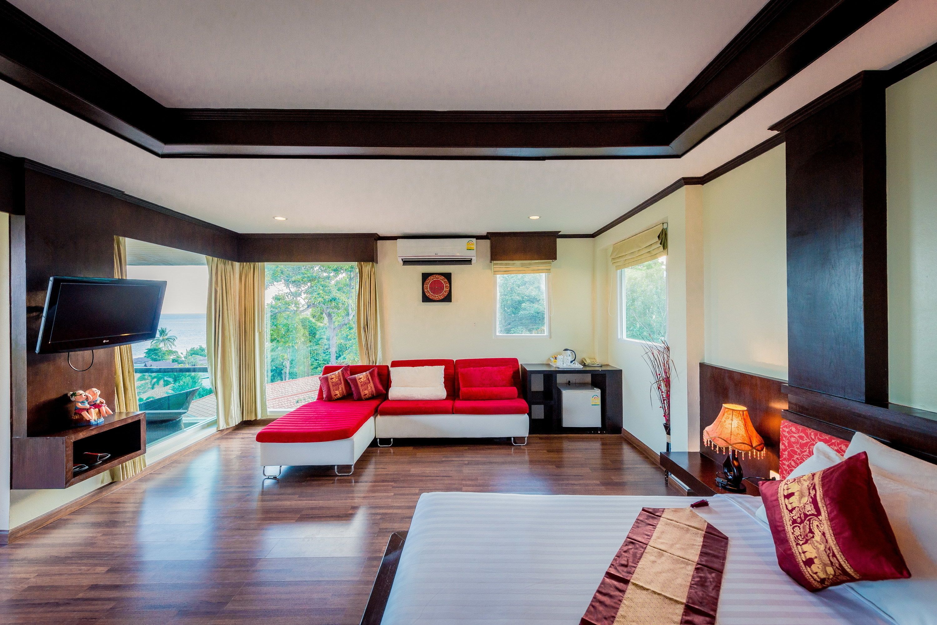 Honeymoon Suite, 1 King Bed, Partial Sea View | Beach/ocean view