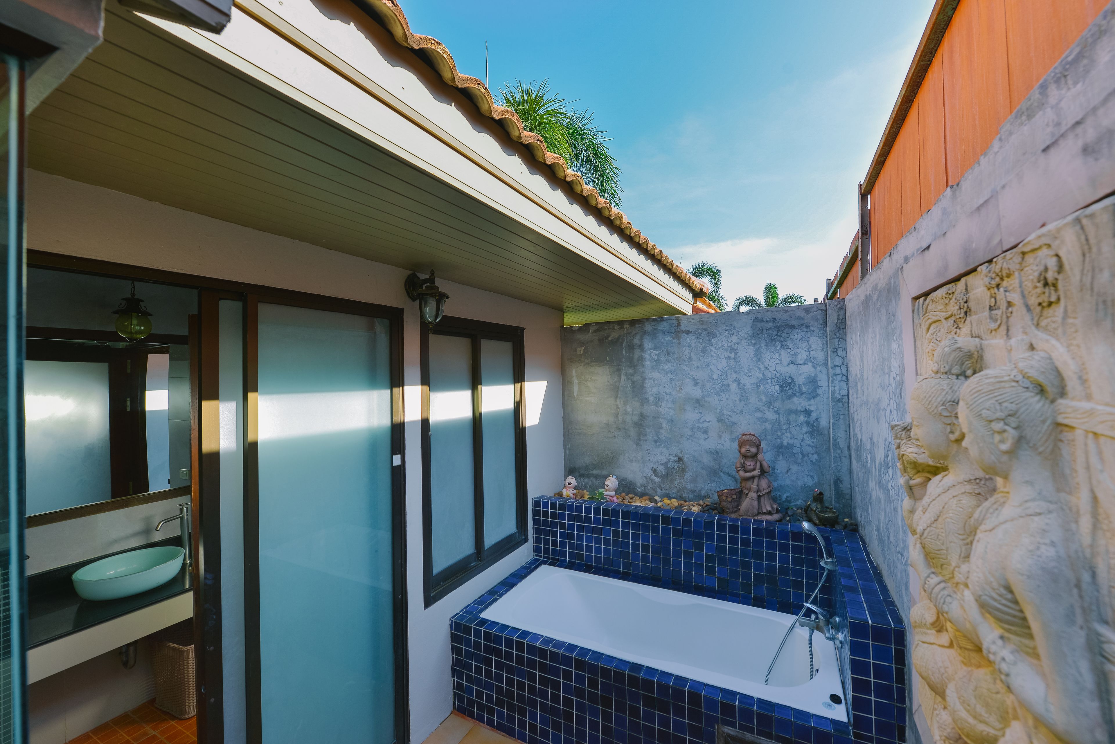 free toiletries, hair dryer, bathrobes, slippers