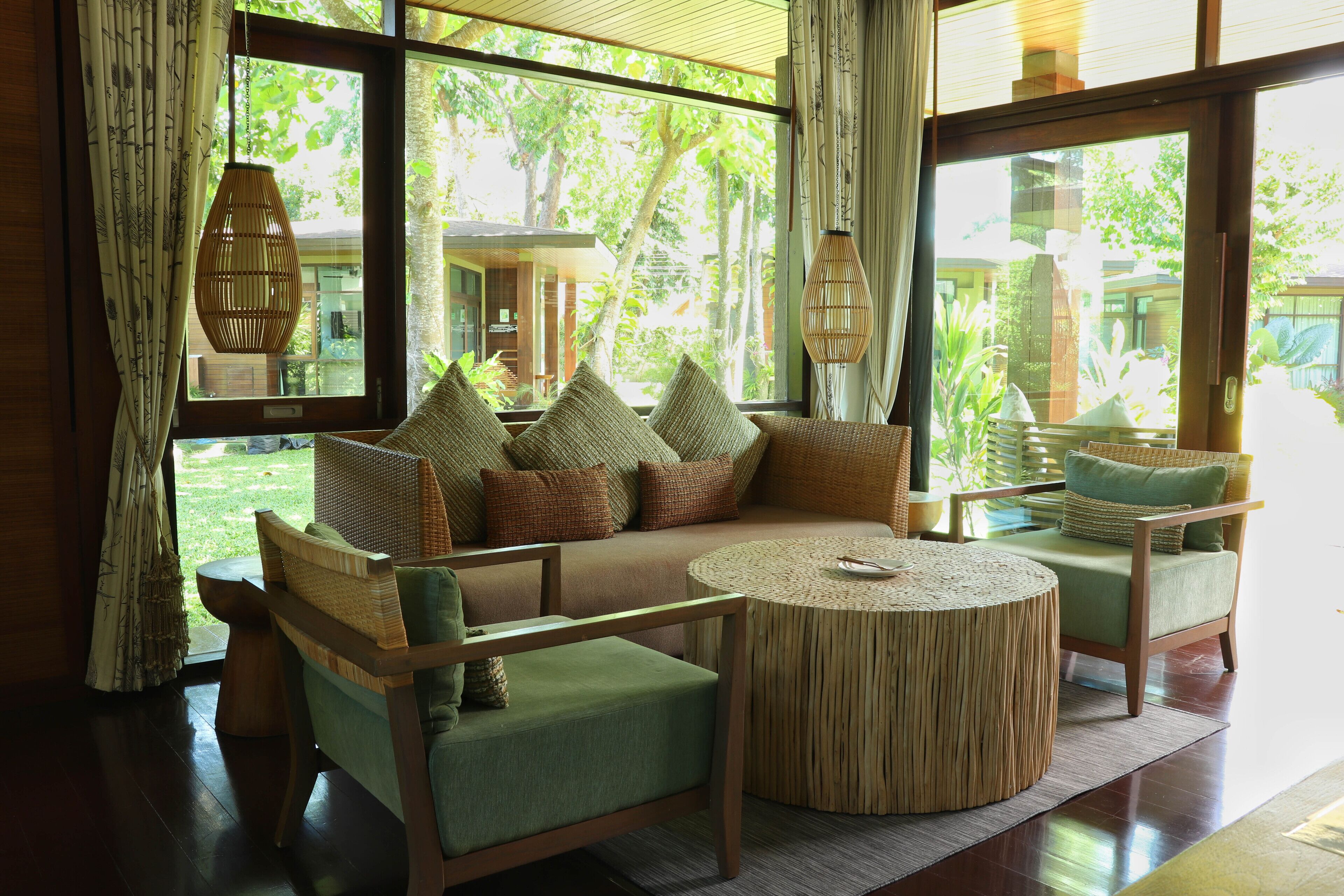 Minibar, in-room safe, desk, blackout curtains