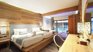 Superior Pool Access Twin Room | Allergikerbettwaren, Minibar, Zimmersafe, Schreibtisch