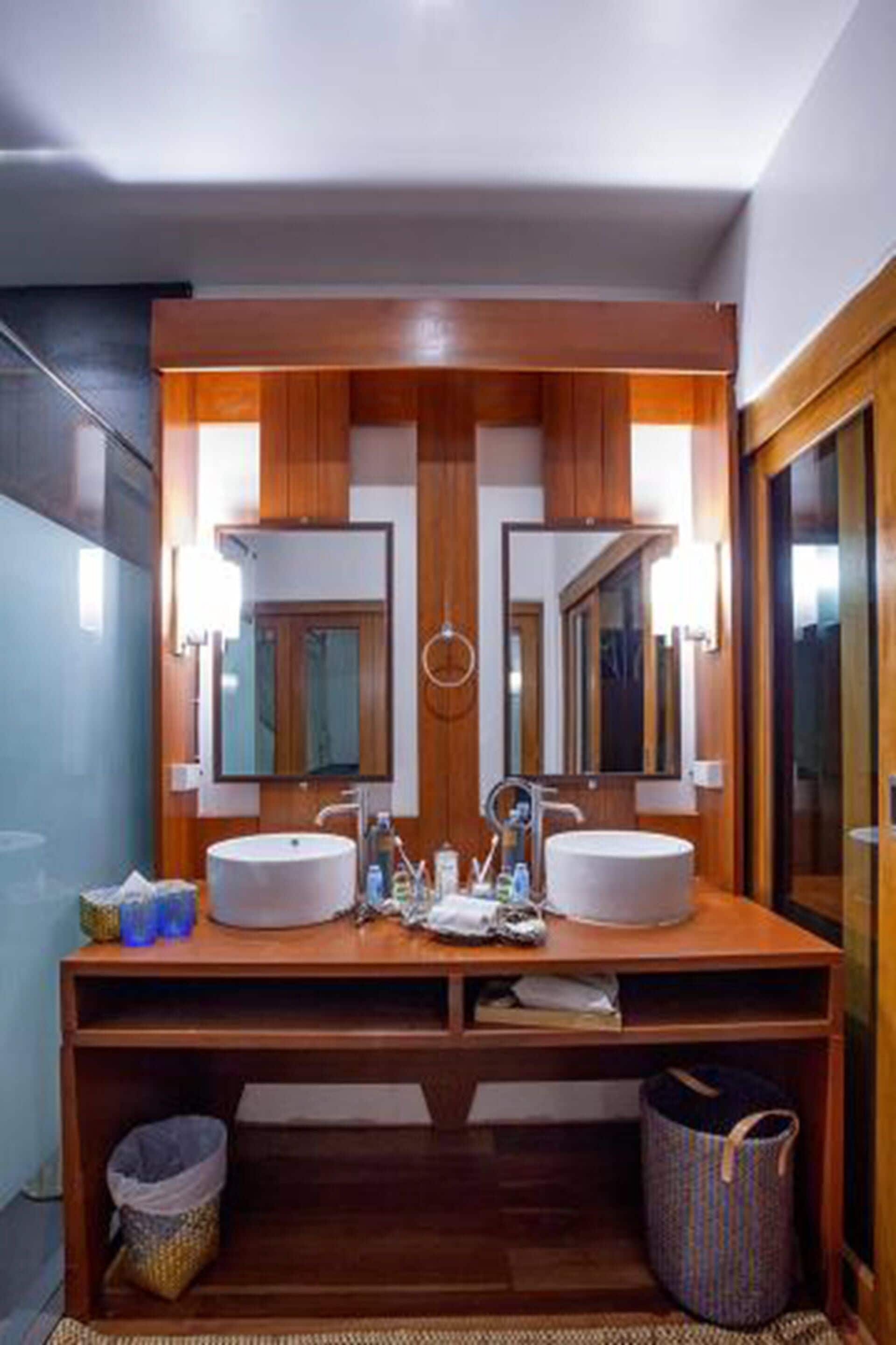 pool villa ocean view | bathroom | shower, free toiletries, hair dryer, towels