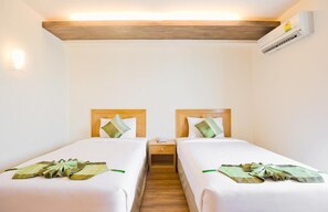 Cofres nos quartos, escrivaninha, cortinas blackout, Wi-Fi de cortesia