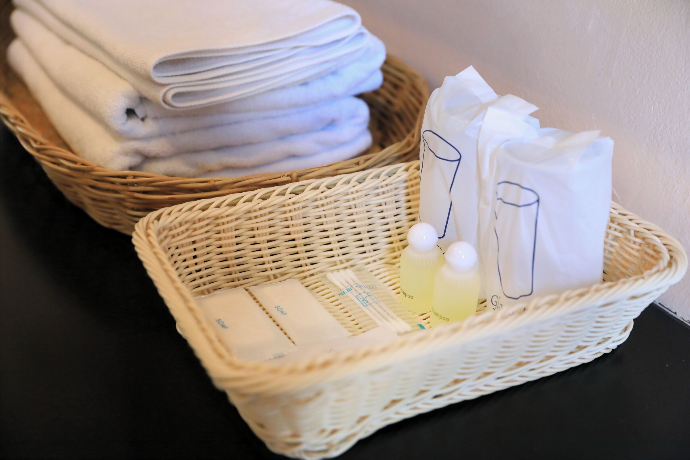 shower, free toiletries, hair dryer