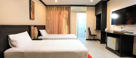Standard Room, Twin Bed | Desk, laptop workspace, blackout drapes, soundproofing