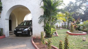 Dining - Hotel Ritz (Pune)