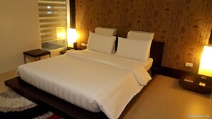 Room - Manhattan Suites Inn (Dumaguete)