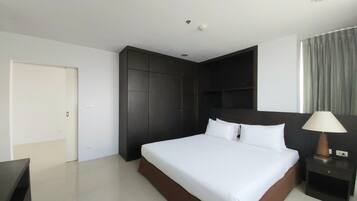 Presidential Suite, 1 Bedroom | In-room safe, desk, cots/infant beds, rollaway beds