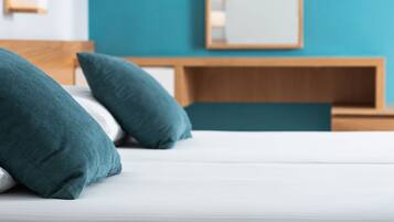 In-room safe, desk, soundproofing, free WiFi