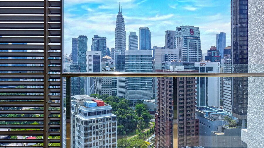 Sunday Hotel Near Petronas Twin Tower (Formerly Suasana Suites)