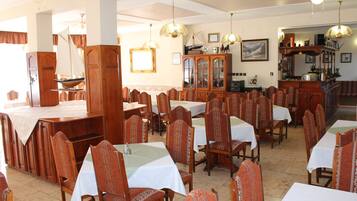 Gratis morgenmadsbuffet hver dag