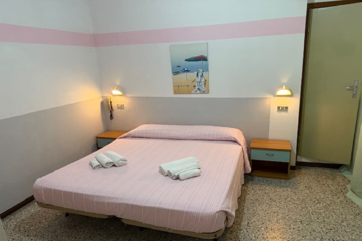Basic Triple Room