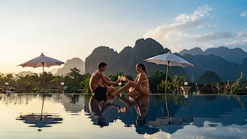 Outdoor pool, sun loungers