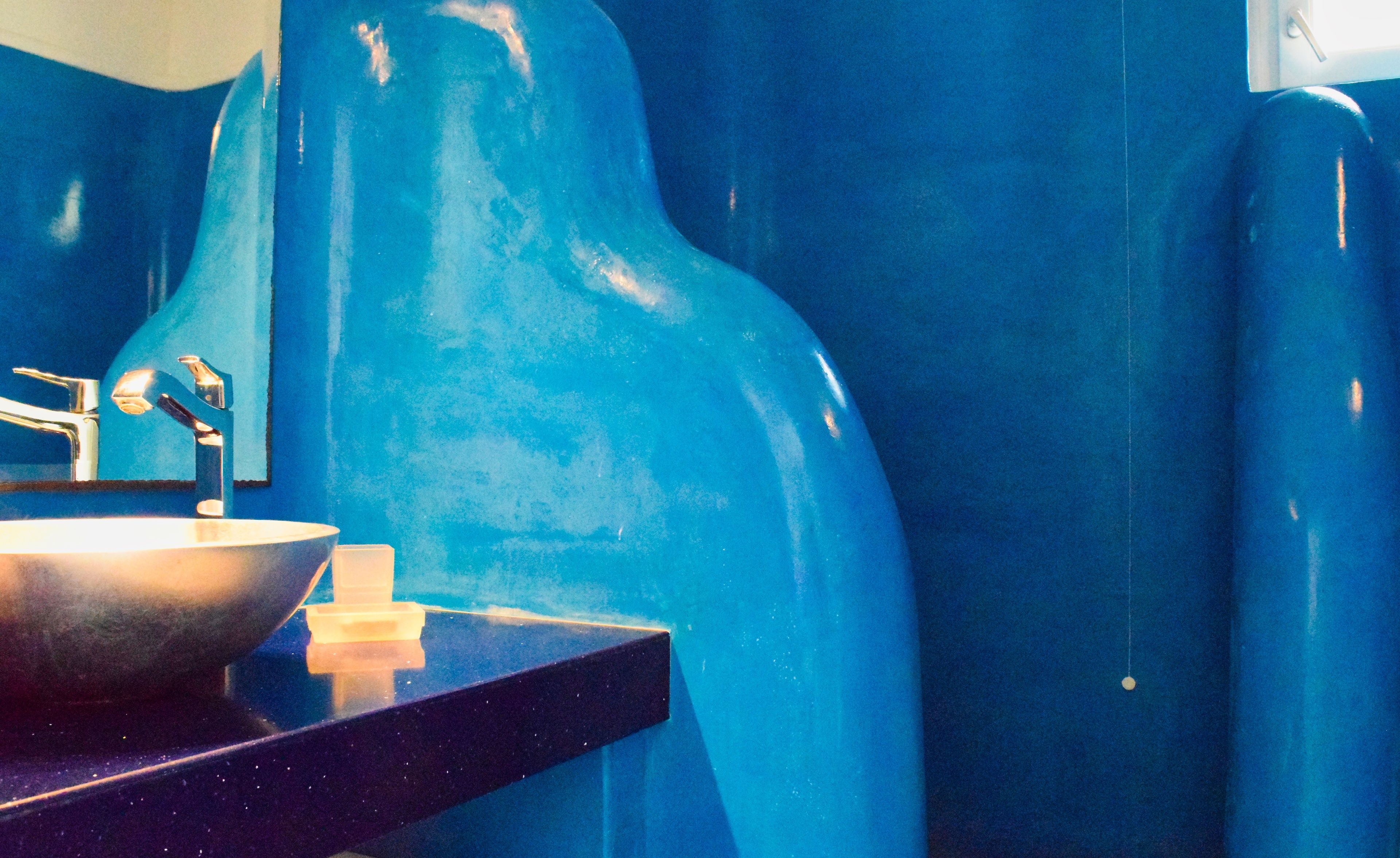 suite, jetted tub | bathroom | shower, designer toiletries, hair dryer, towels