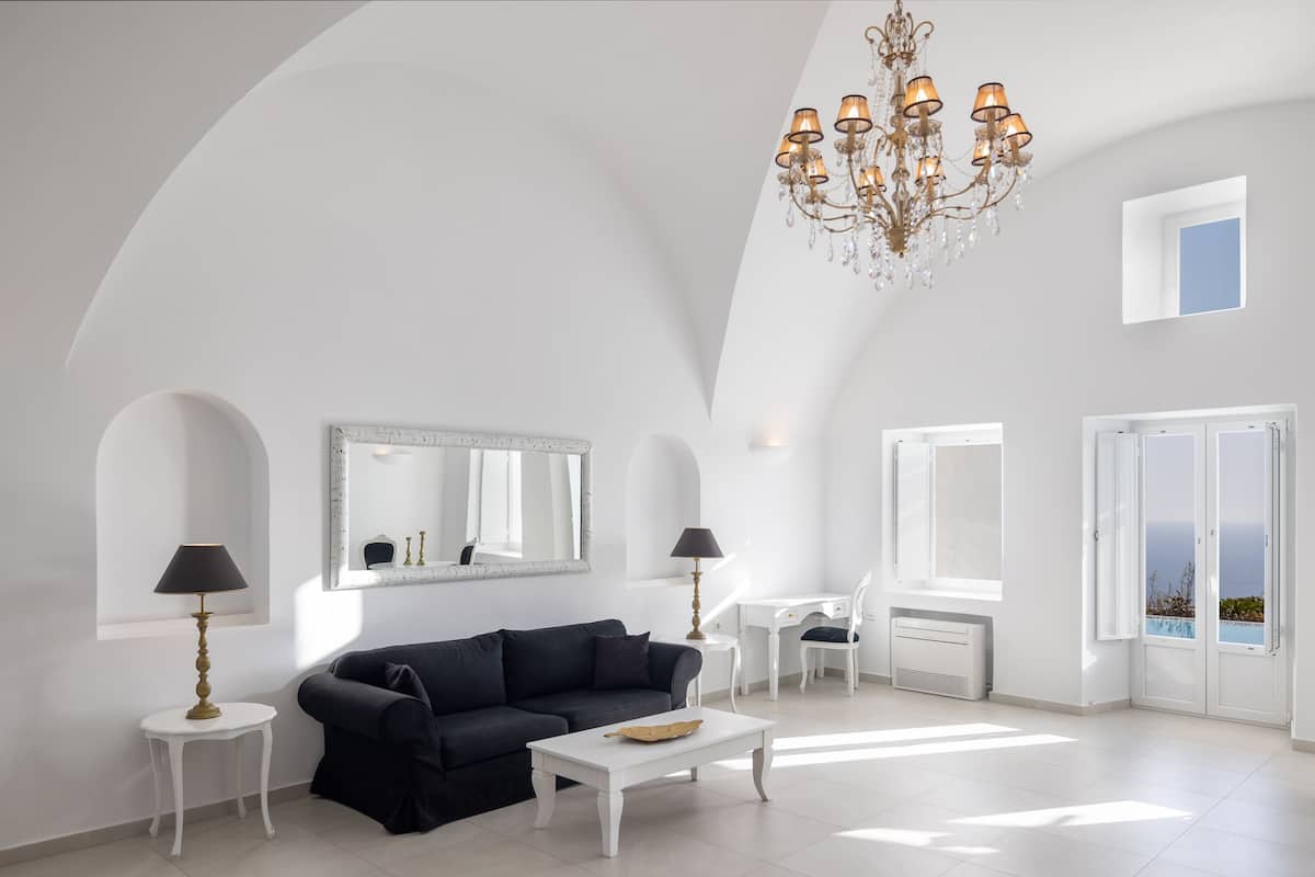 Villa, Private Pool (Amber Light) | 1 bedroom, in-room safe, desk, soundproofing