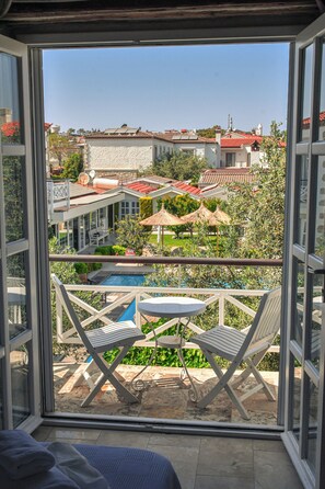 Deluxe Double Room | Premium bedding, down duvets, minibar, in-room safe - Bay C Hotel (Cesme)