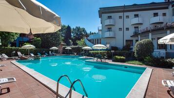 Alberca al aire libre