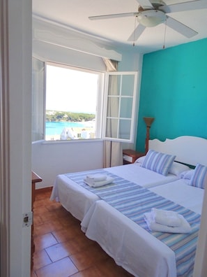 Room - Castell Sol (Mercadal)