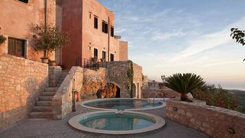 Seasonal outdoor pool, pool umbrellas, sun loungers