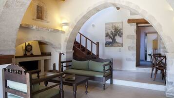 Apartment, 2 Bedrooms | Living room | Flat-screen TV, fireplace