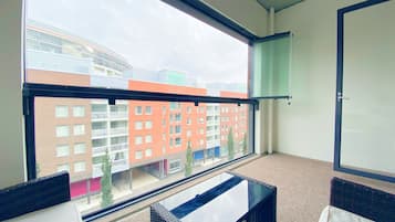Studio with Balcony | Balcón