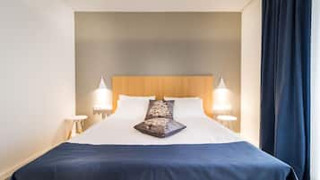 Deluxe Double Room | In-room safe, desk, free cribs/infant beds, free WiFi