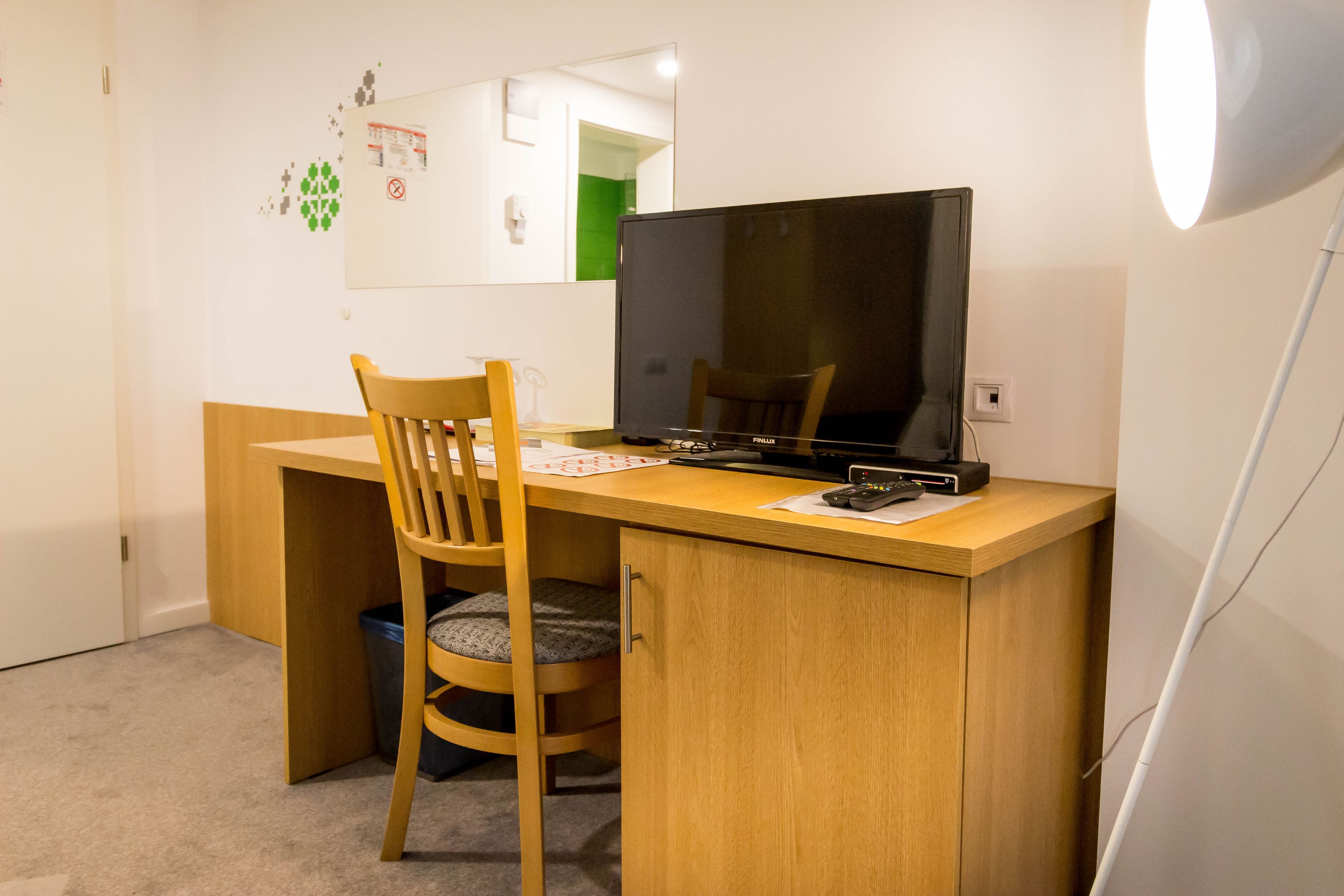 deluxe double room | room amenity