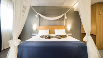 Caja de seguridad en la habitación, escritorio y cunas gratuitas