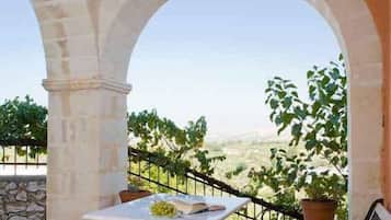 Apartment, 1 Bedroom | Terrace/patio