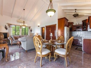 Flat-screen TV - Secret's Oceanfront Vacation Villa (Island Harbour)