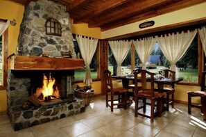 Bungalow, 2 makuuhuonetta (n° 2 ) | Ruokailu omassa huoneessa