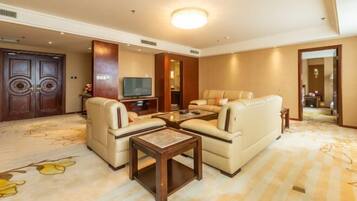 Minibar, värdeförvaringsskåp på rummet och väckarklockor