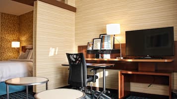 Suite, 1 King Bed with Sofa bed, Non Smoking | Desk, iron/ironing board, free WiFi, bed sheets