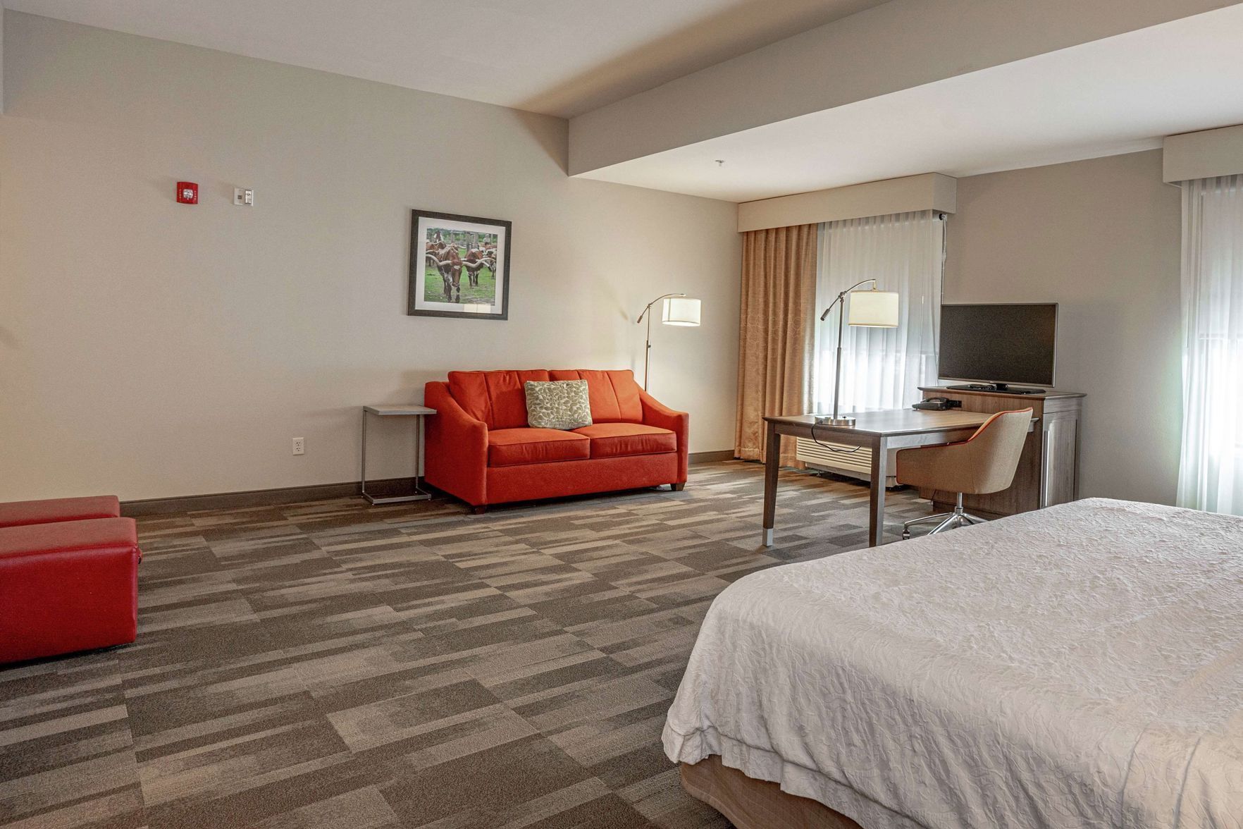 In-room safe, free rollaway beds, free WiFi, bed sheets