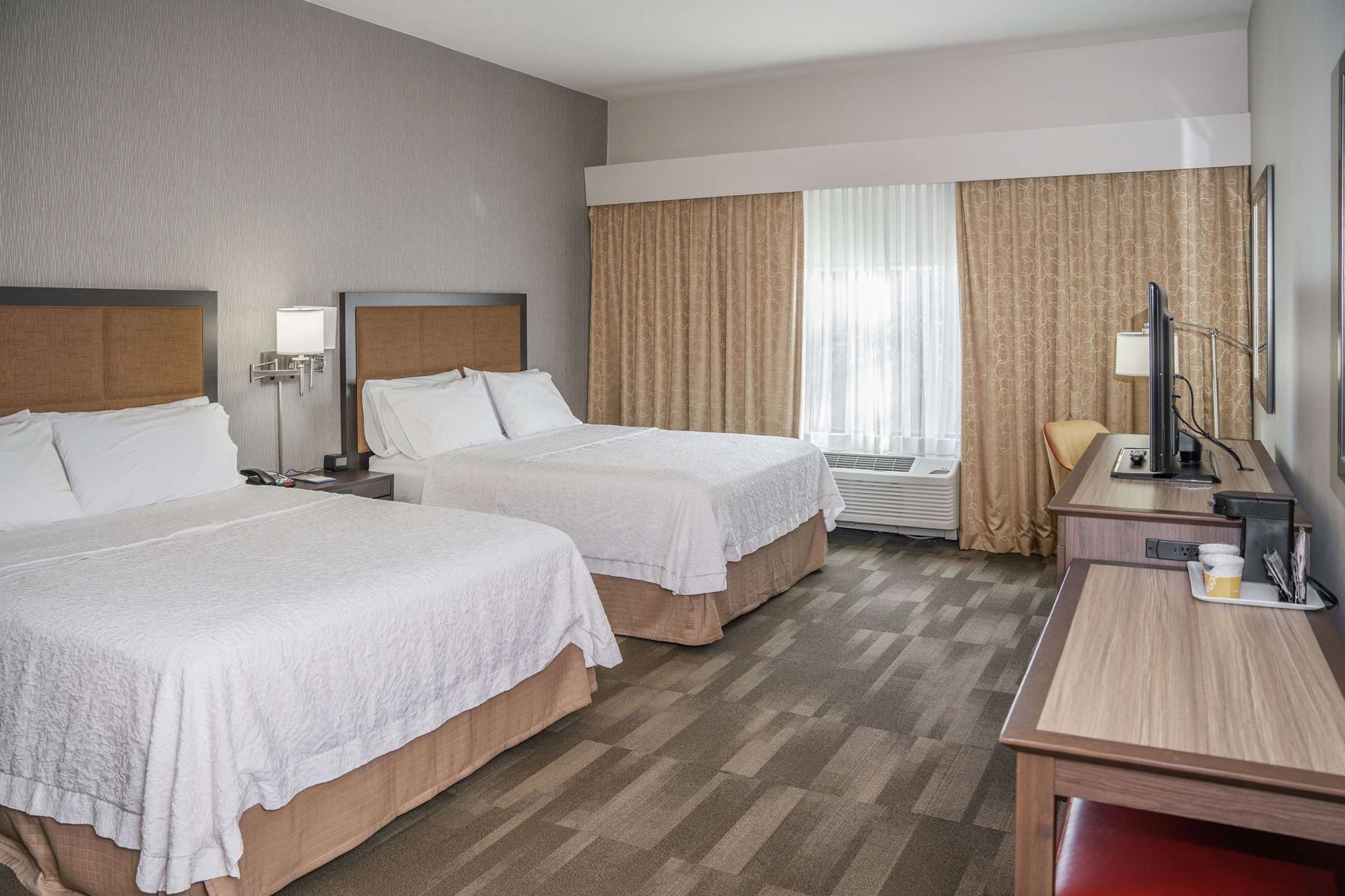 In-room safe, free rollaway beds, free WiFi, bed sheets