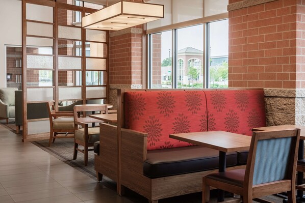 Lobby - Hyatt Place Kansas City/Lenexa City Center (Lenexa)