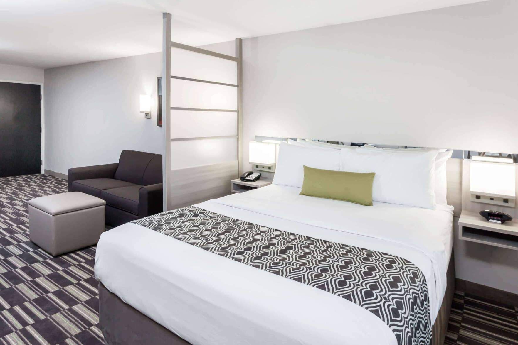 Hypo-allergenic bedding, in-room safe, desk, laptop workspace