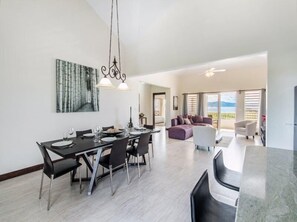 Premium Apartment, 2 Bedrooms, 2 Bathrooms, Ocean View | Living area