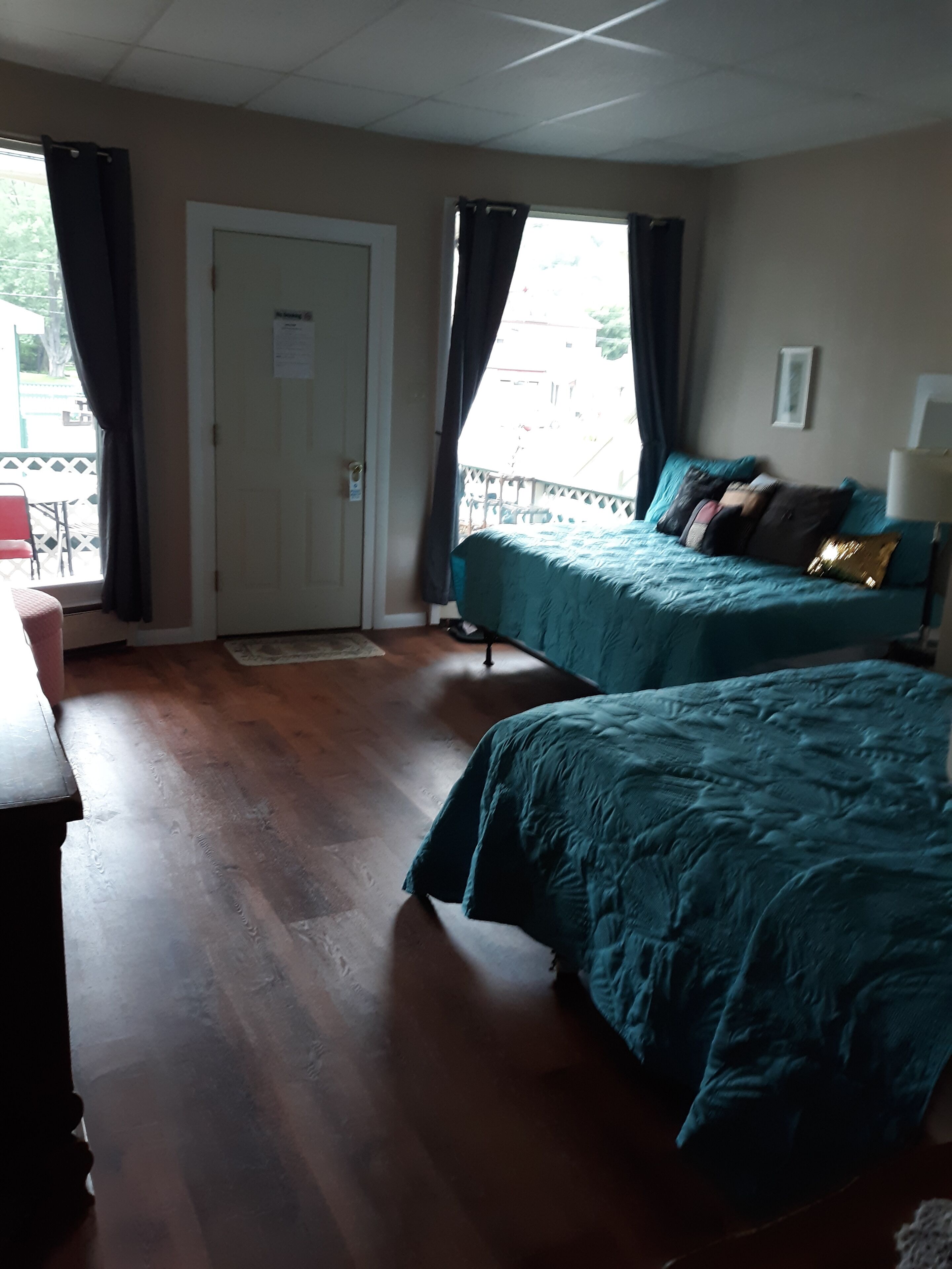 Photo - Northern Peaks Motor Inn