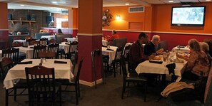 Se sirven almuerzos y cenas