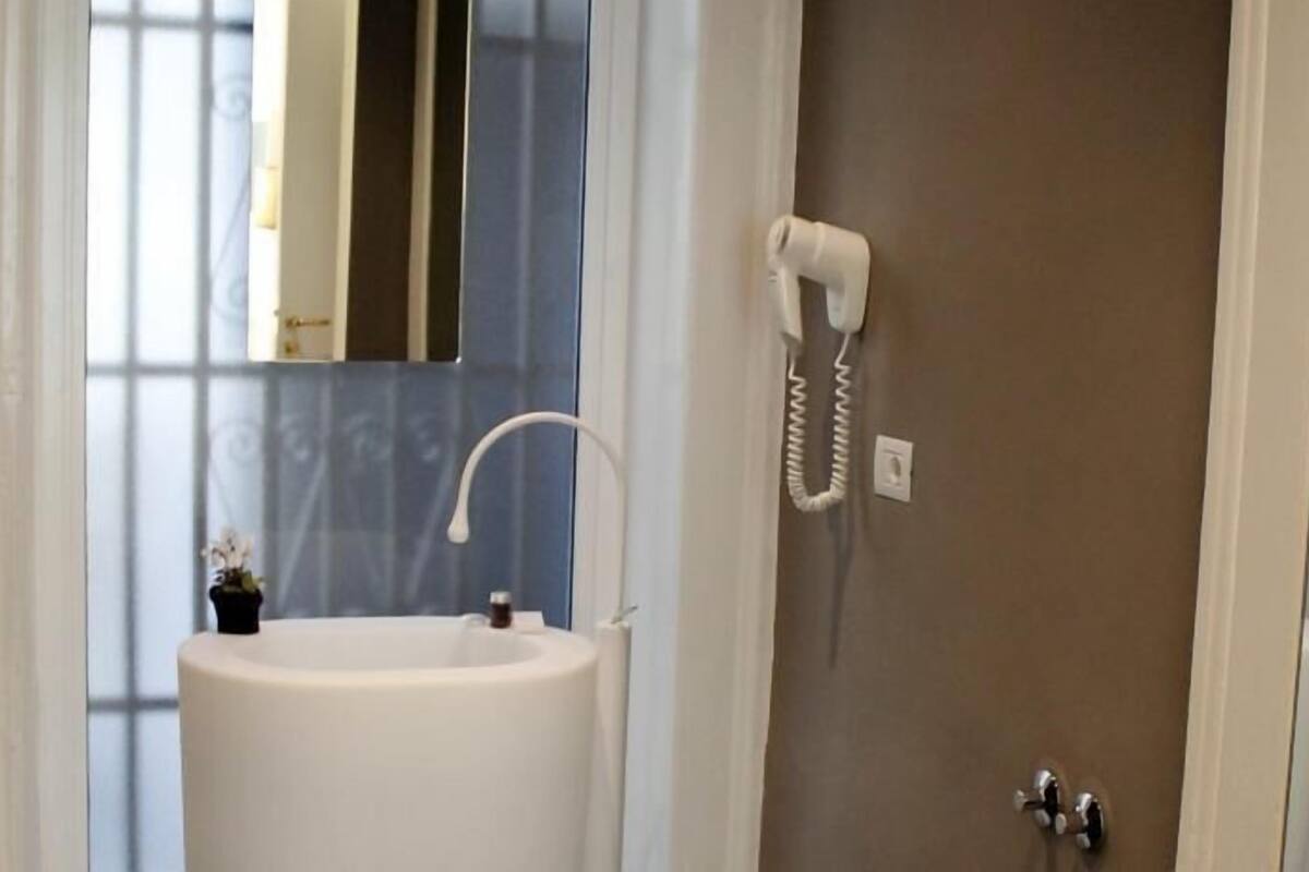 In-room safe, desk, free cots/infant beds, rollaway beds