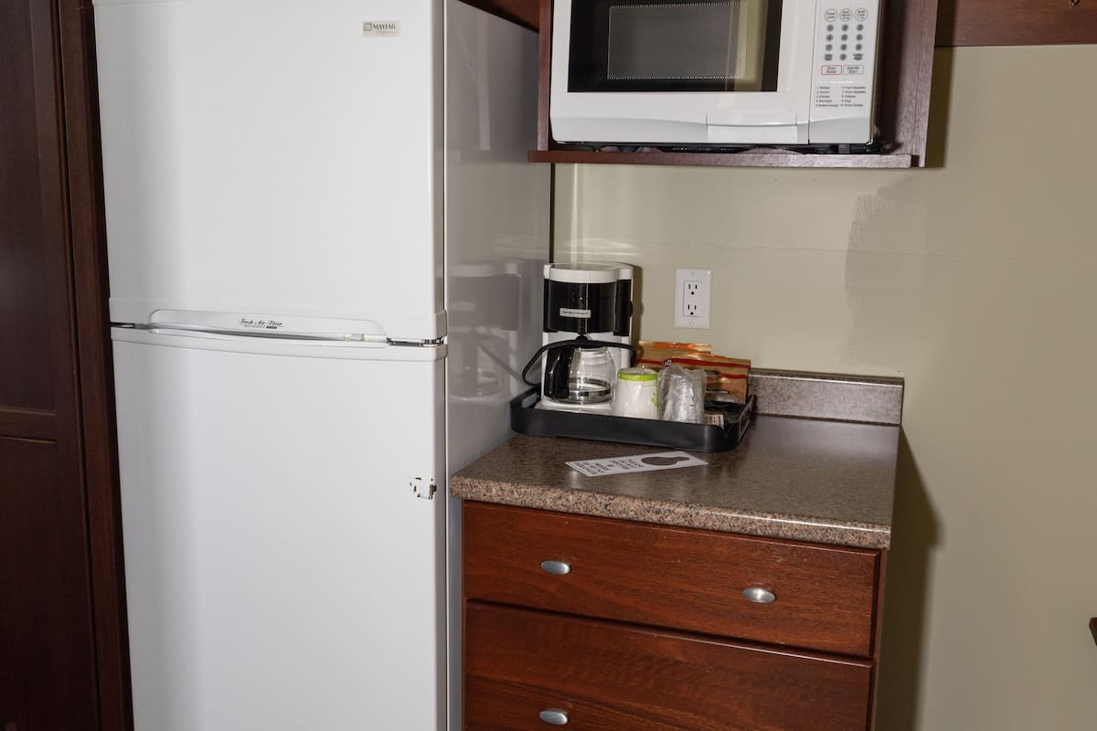 desk, laptop workspace, iron/ironing board, free wifi