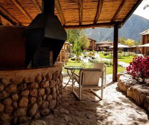Outdoor dining - Lizzy Wasi Urubamba (Urubamba)