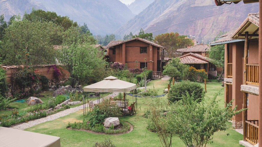 Lizzy Wasi Urubamba