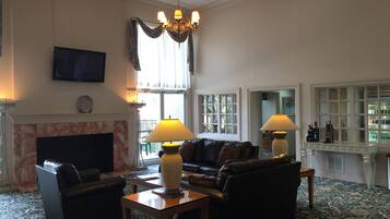 Sala de estar en el lobby