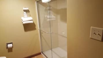 經濟客房, 無障礙, 簡易廚房 | 浴室 | 吹風機、毛巾